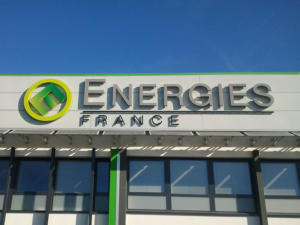 Atelier-Enseignes-Lettres-metal-Retroeclairees-leds-M-Energies-Nancy-Laxou-54